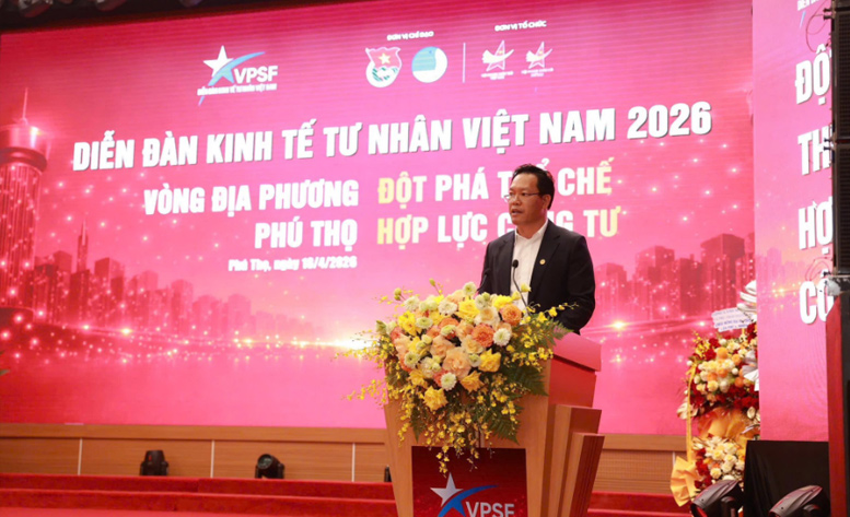 Đại biểu tham gia phát biểu tại diễn đàn về các vấn đề tiếp cận nguồn vốn