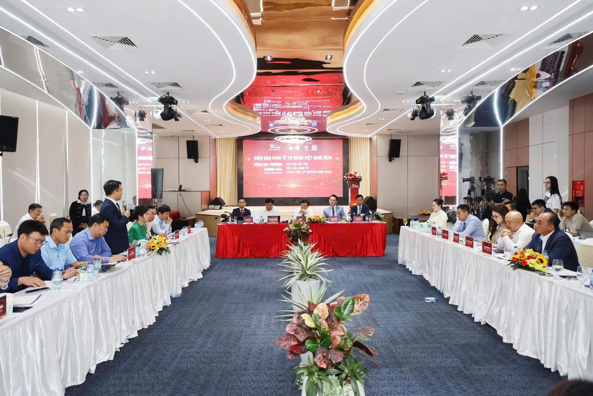 KHÁNH HÒA TỔ CHỨC PHIÊN ĐỐI THOẠI ĐỊA PHƯƠNG ĐẦU TIÊN CỦA DIỄN ĐÀN KINH TẾ TƯ NHÂN VIỆT NAM (VPSF) 2026 img