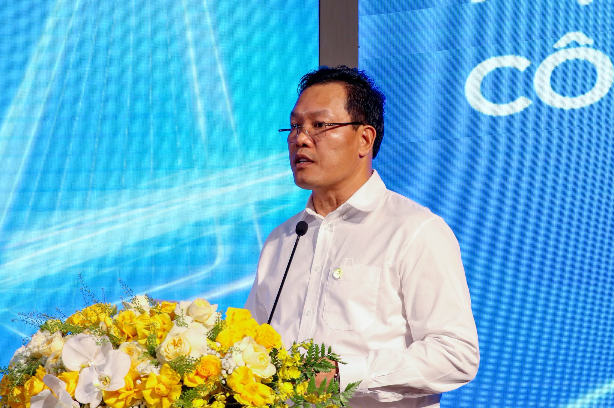 Ông Lưu Công Thành Phó Chủ tịch Hội DNT Việt Nam phát biểu tại Diễn đàn